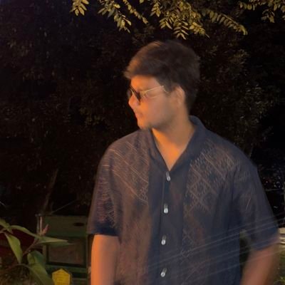 anewbhev's profile picture. 21 • i talk rust nowadays