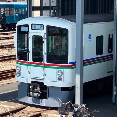 takegyo07's profile picture. ※不要なDMはお辞めください  おはこんばんにちは✨ 普段は西武鉄道の西武新宿線という路線で撮り鉄をしたり、ウソ電の制作をしています！ 好きな鉄道車両は、国鉄185系、EF64、西武鉄道の旧2000系、20000系、東京メトロの05系、07系です！ また、HKT48の石松結菜さんの推しでもあります。今後もお願いします。
