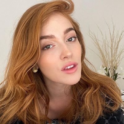 EllieA22633's profile picture. Honestly and Loyalty