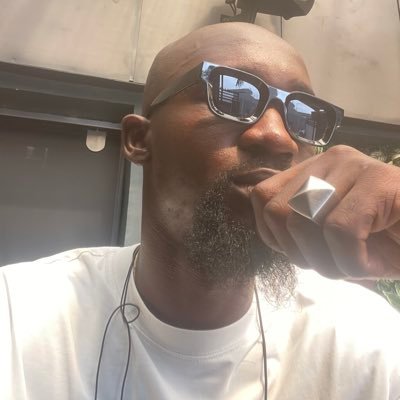 pearlytrain's profile picture. LoudHouse Sessions, Interior Design and Construction||Writer