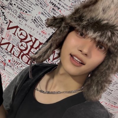 jujuondatd's profile picture. Who is that Ponyo guy from that Werewolf group