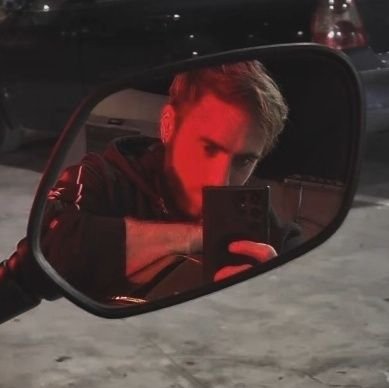 BlackSavh's profile picture. Game Designer en @31UnionOfficial @2K . En mi tiempo libre desarrollo @ProjectExyl. Rol, Larp, tiro con arco, anime y más frikadas.  Candado: @disillusionreel