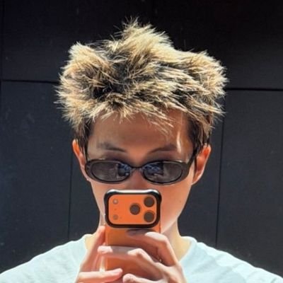 MelisonJj's profile picture. My music ain’t for everybody, especially not for you b!tch

                     Fan Account  for Kim Namjoon