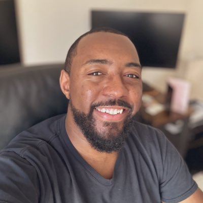 KingChiefJay's profile picture. Systems Engineer | Motivational Speaker | Music Aficionado Product of a Black mother and Nigerian father. 🇳🇬🇺🇸💀