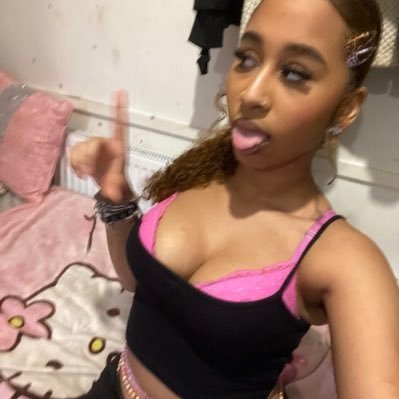 YOUR0WNERKRAY's profile picture. A PAY TO SPEAK. | Prettiest emo brat | Dm for Payment method/Age verification Findom GODDESS *K THIS IS MY ONLY ACCOUNT. ¿