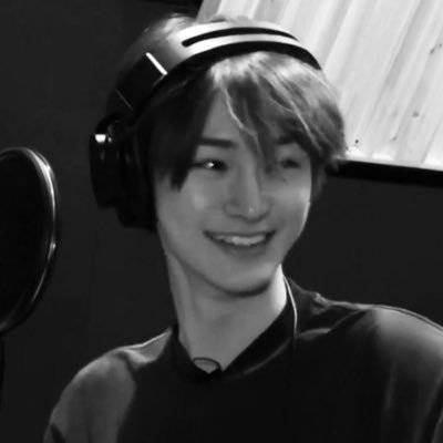 Rofa_ee's profile picture. 