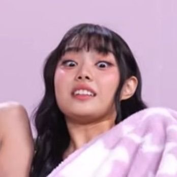 cinnabeee's profile picture. she/he/they // อ้อนวอนท้องนภาและดวงดารา ให้เราไม่มีวันเปลี่ยนไป

// simping for arhoung

//tangina lord dump acc ko dapat to naging gl shit