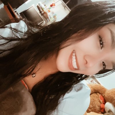 luciefcc's profile picture. 𝗌𝗂 𝖾𝗅𝗅𝖺 𝗊𝗎𝗂𝖾𝗋𝖾 𝗉𝗎𝖾𝖽𝖾 𝗏𝖾𝗋 𝖾𝗅 𝗆𝗎𝗇𝖽𝗈 𝖺𝗋𝖽𝖾𝗋. | @isnotlucie