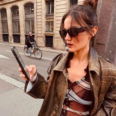 Seher75103964's profile picture. Ne yaşanırsa yaşansın dünde kalıyor 
Adı üstünde DÜN-YA...