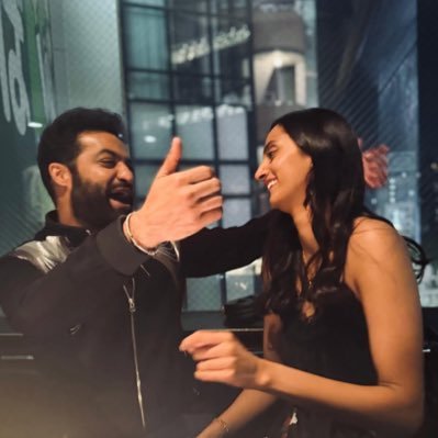 hemanthchow07's profile picture. NTR🐯| NBK🦁                                                                  #Nandamuri💛