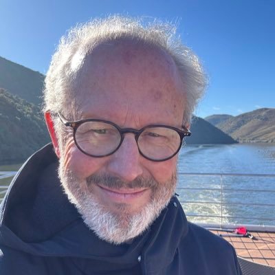 yvesleonard27's profile picture. Historien qui aime bien le Portugal et le vélo