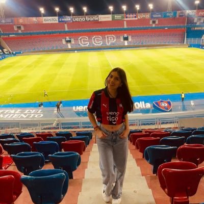 ariarmoaa's profile picture. 