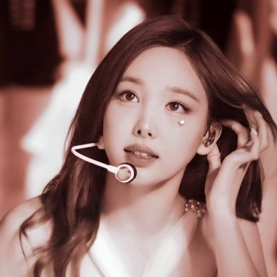 TWICE_Nayeon_k's profile picture. 