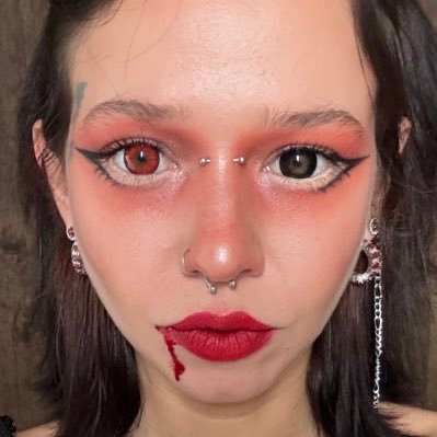 EgoCarina's profile picture. a vida é um jogo / nsfw @egovampira