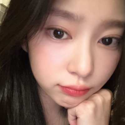 rilourt's profile picture. 