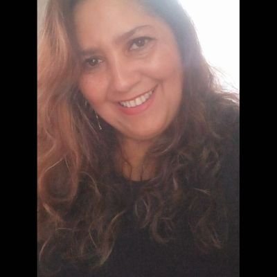 Enithsoyyo's profile picture. Entre el cielo y la tierra ángeles me cuidan siempre🙏🏼 

#YoApoyoALaPolicía🇨🇴
#YoApoyoAlEjército🇨🇴
 #Pereira de mi ♥️  #PlantLover 🪴#EjeCafeteroHermoso☕