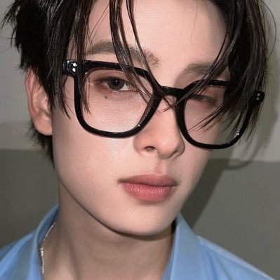 Muziiktty_'s profile picture. @khunppol had me at 一 hello 🐈‍⬛ | #tty_review