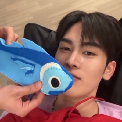 16neverend's profile picture. รักแป๋ว - santapp ( https://t.co/9cug0QVCvx ) firstone ( dmd )