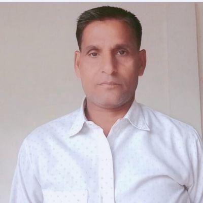 RameshU95206215's profile picture. अपने आस पास  शराफत का ढोंग करने वाले बहुरूपियो से हमेशा सावधान रहें, सतर्क रहे और अपना खयाल रखें।