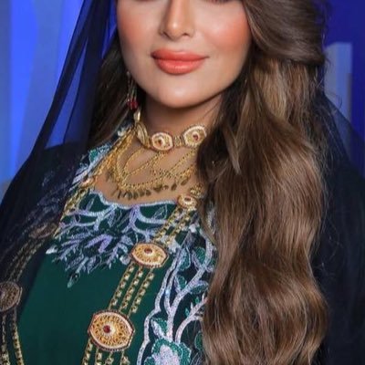 memeiino's profile picture. . ~ ليتگ تدريٓ آنت آلمقصـودٓ . . ف گل الحكي✨)🇦🇪 ✨