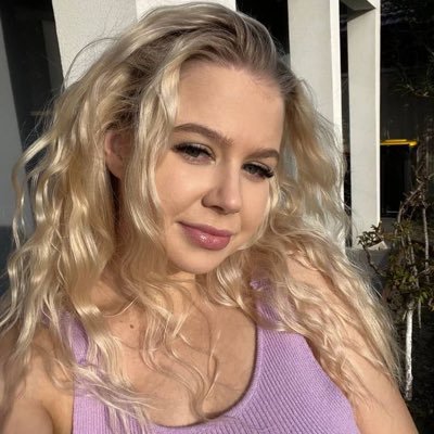 EjaLange's profile picture. 