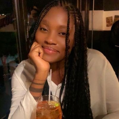 PhutiM_'s profile picture. they fell in love with her smile, he fell in love with her scars..