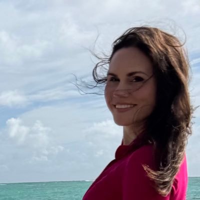 Brooke_Medina_'s profile picture. hopeful. VP of Comms at @statepolicy