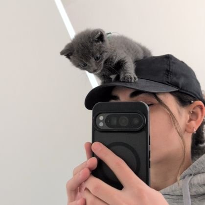 jsuisrebeu's profile picture. 1998   🐝