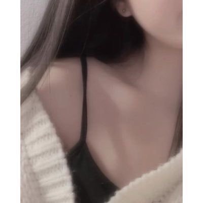 rErAbke9Tf2426's profile picture. #FANZA🤫 みんなには内緒だよ？私が感動したFANZA作品紹介しちゃうよ！ ちゃんと自分のこともつぶやくよ？？寂しいからちゃんと相手してね…？