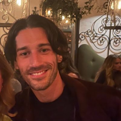 peteykose's profile picture. 