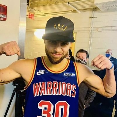 clrkszn's profile picture. backup @clrksznv2