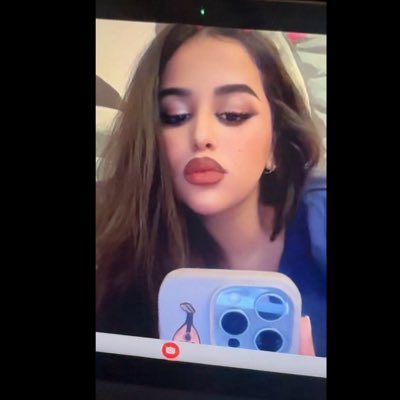 v3reeb's profile picture. تلهي المنتبه ، وتنبّه اللاهي .