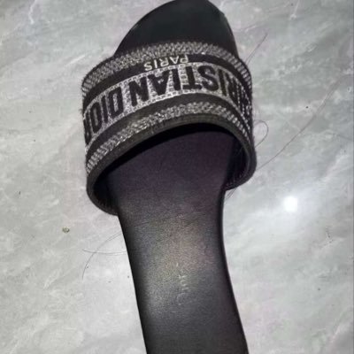 gaogenxiewoaini's profile picture. （有福利资源）内部每天更新扫楼作品，一站式全国同好交流提供资源无偿互换交流！群英荟萃各路大佬汇聚一起。登机私信，固定机场欢迎登机永不掉队！