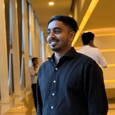 shubhamku044's profile picture. Next.js, React.js, VueJs, TypeScript & Golang | Built https://t.co/TaTLKdfVSz (1.5k+ users)