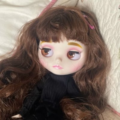 batwomvn's profile picture. how do i stop monsters without becoming one?