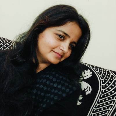 poetessneha22's profile picture. 🌼राधेकृष्ण🌼

किताबें, फूल और साथ तुम्हारा❤️

_______
