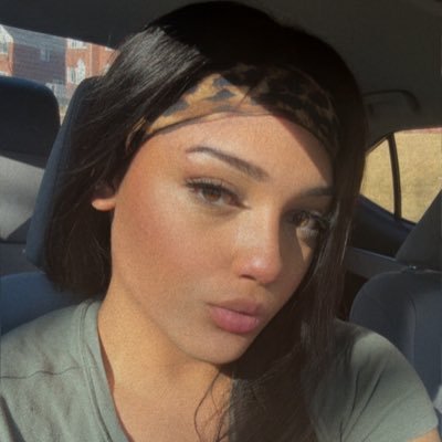 Mia_rose002's profile picture. adult content creator / semi occasional streamer / wannabe model / professional tranny 💋