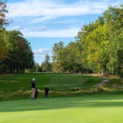 _LeoTraydes's profile picture. ⛳️🏈 Undergrad Student | New Investor |💰📈 Taking you on my financial journey! | $BTC | nfa