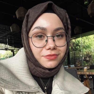 nisakndemr's profile picture. araftayım