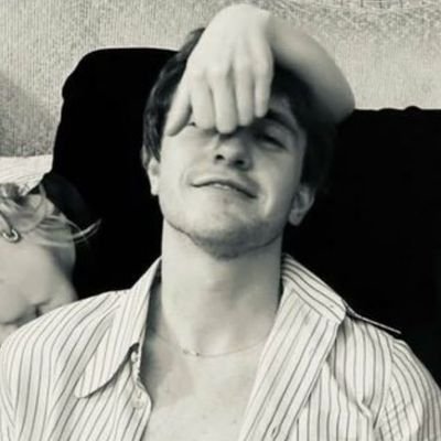 astroloudies's profile picture. movie/series enthusiast 🎳🎲🎬