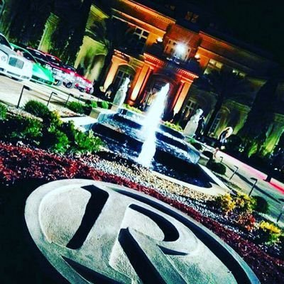 expenzivefacts's profile picture. Influencer Influencing the culture. Come take this Lavish Ride with Me and let’s grow together.👑🦁💸