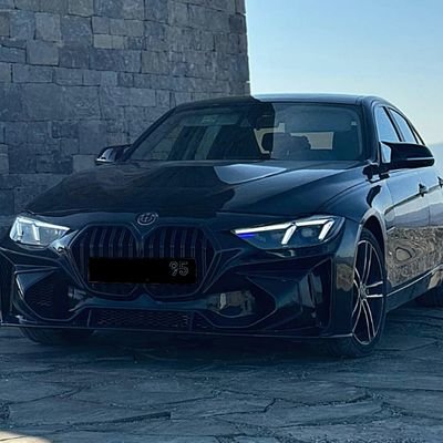 unex_plored's profile picture. 