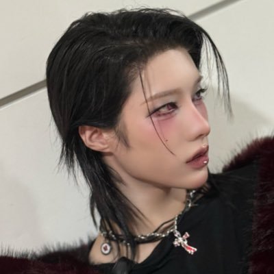 xiaosda's profile picture. 🌧⠀怎样的风雨浇不灭心中炽热