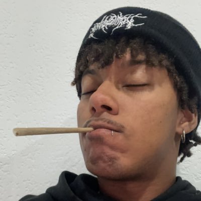 TEMPOVINGA's profile picture. fruto da falta de afeto