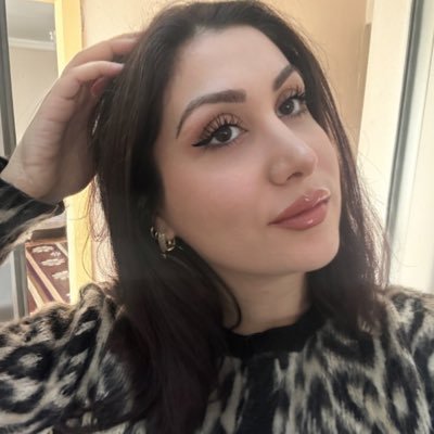 louderthanv's profile picture. tuhaf ve rahatsız edici olmaya devam edeceğim 🧘‍♀️