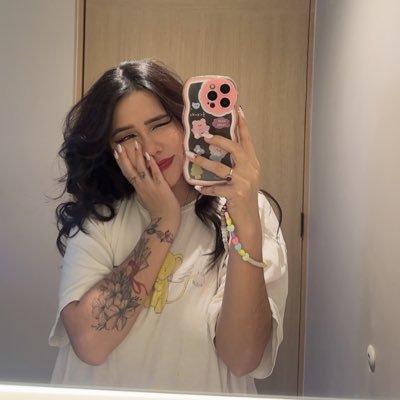 lenabrinter's profile picture. 🇲🇽AF • FPS caster ESP/ENG 👉 Logitech G, Twitch Rivals, ValorantGC, ESL, liga Ace, FFL,TVAzteca, LVPmx| Shooters nerd | Esports and gaming Host ✨