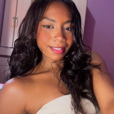 yasouzafs's profile picture. Quero só falar merda e rir. (as vezes chorar)