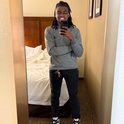 therealkingwan3's profile picture. 