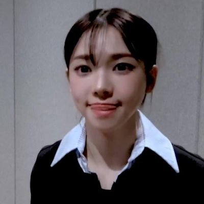 __neverm0r_'s profile picture. kpop enjoyer