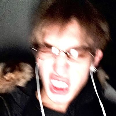 srwbrryynn's profile picture. //